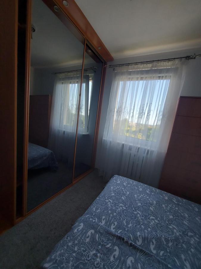 Wygodny Przestronny Apartament Janowskie Blonia Rumia Εξωτερικό φωτογραφία