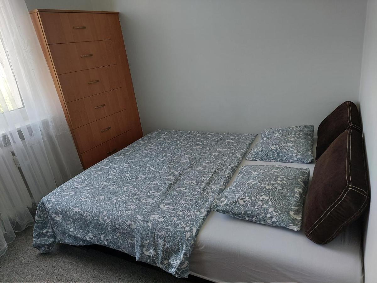 Wygodny Przestronny Apartament Janowskie Blonia Rumia Εξωτερικό φωτογραφία